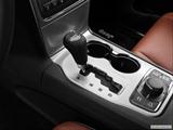  Gear shifter/center console photo
